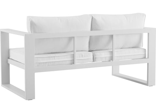 Sofá 2 plazas Niland aluminio y cojinería blanca