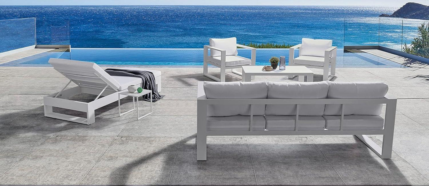 Sofá 3 plazas Niland aluminio y cojinería blanca