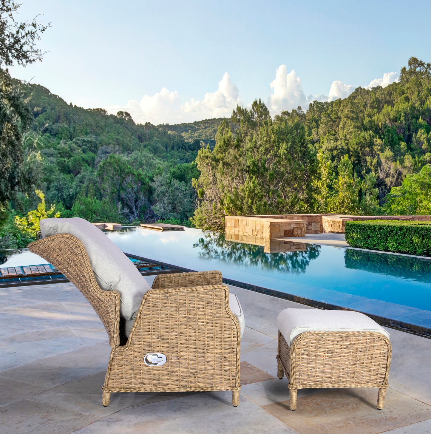 Reposapiés Oregón aluminio y ratán sintético