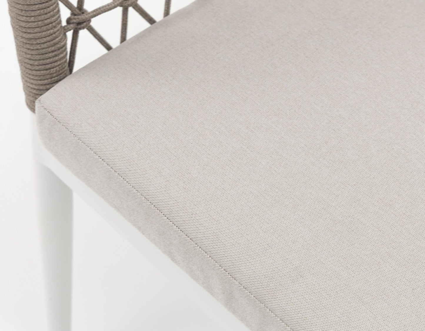 Silla de comedor Nelayan aluminio blanco cuerda greige