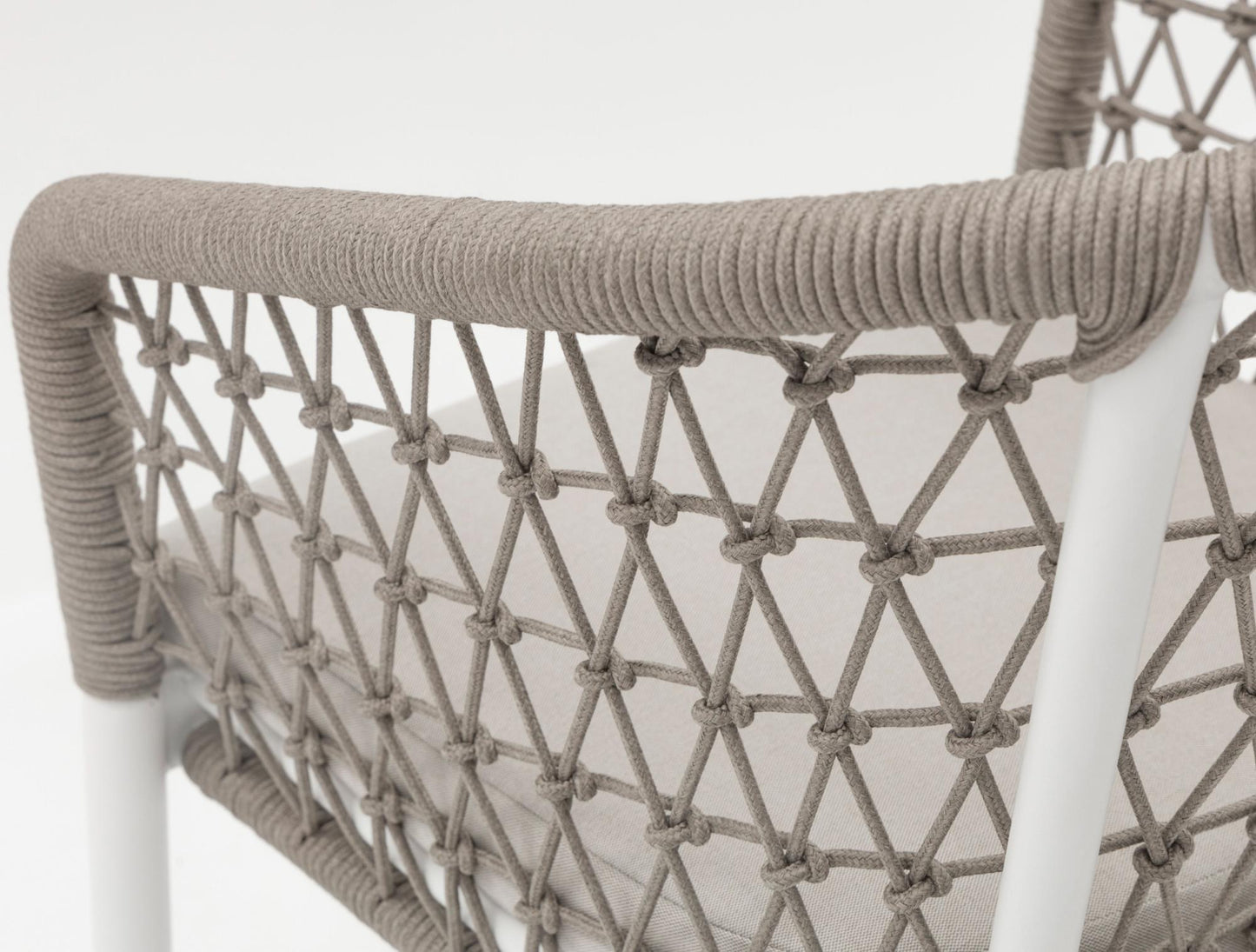 Silla de comedor Nelayan aluminio blanco cuerda greige