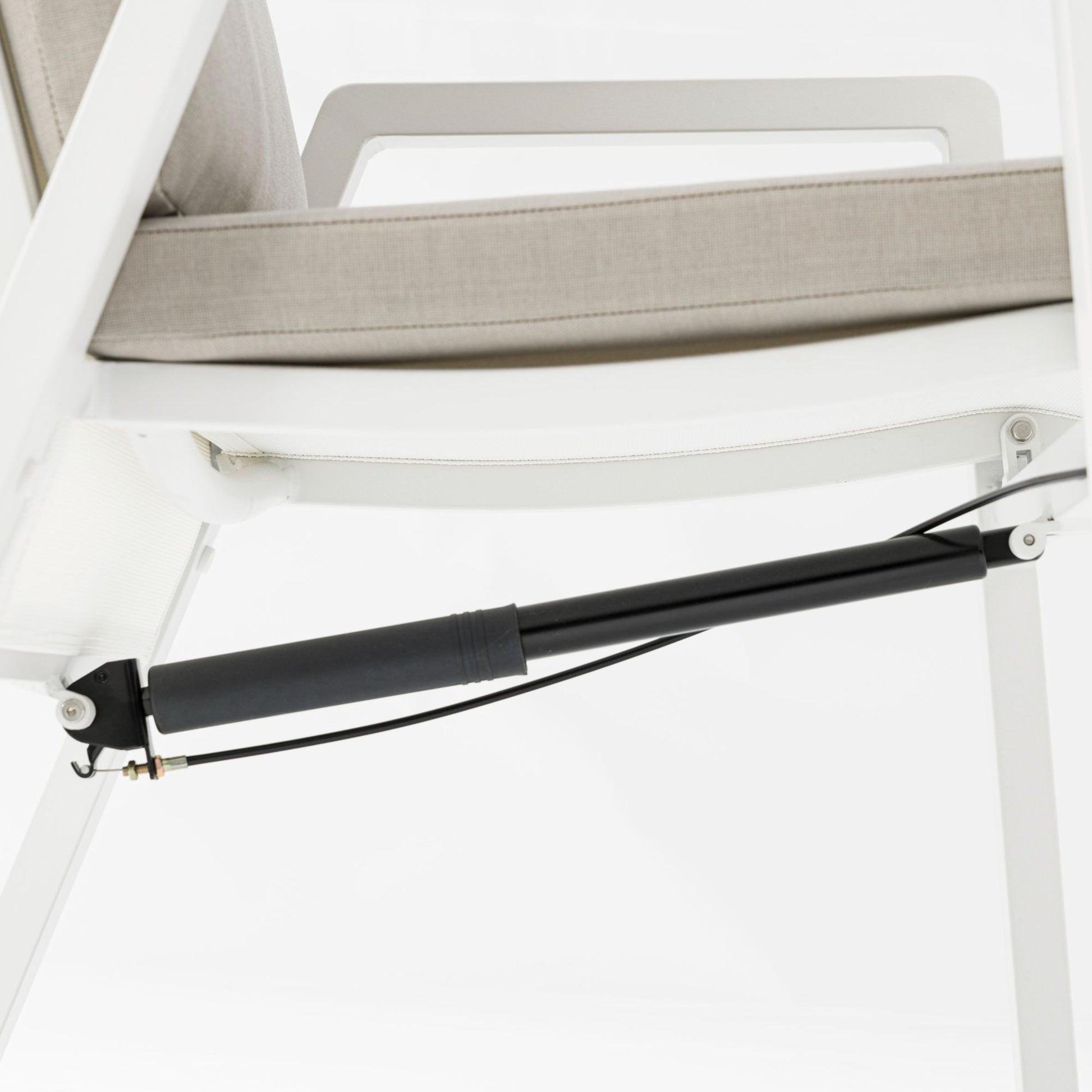 Sillón de comedor Albury aluminio blanco