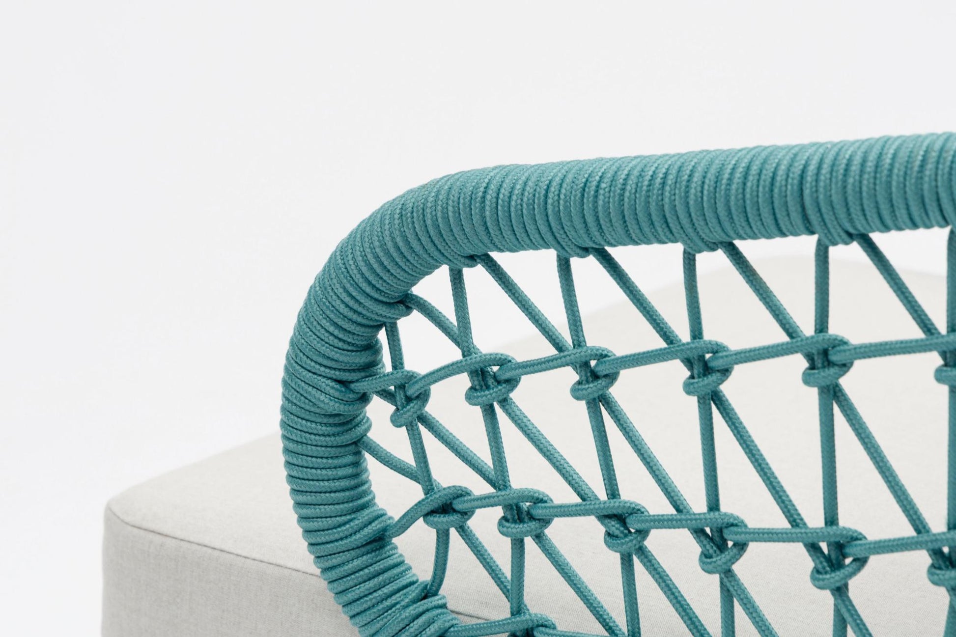 Sofá 1 plaza Isabela aluminio blanco textil beige y cuerda aqua