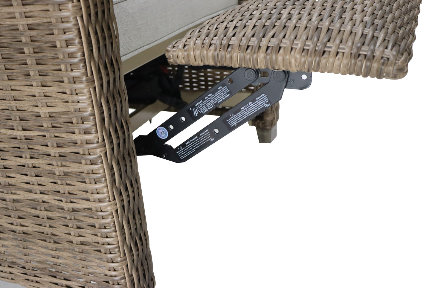 Butaca Relax Brent aluminio y rattán sintético