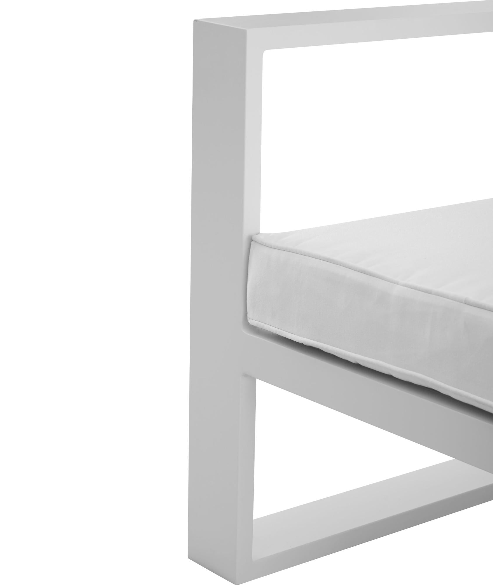 Sofá 1 plaza Niland aluminio y cojinería blanca