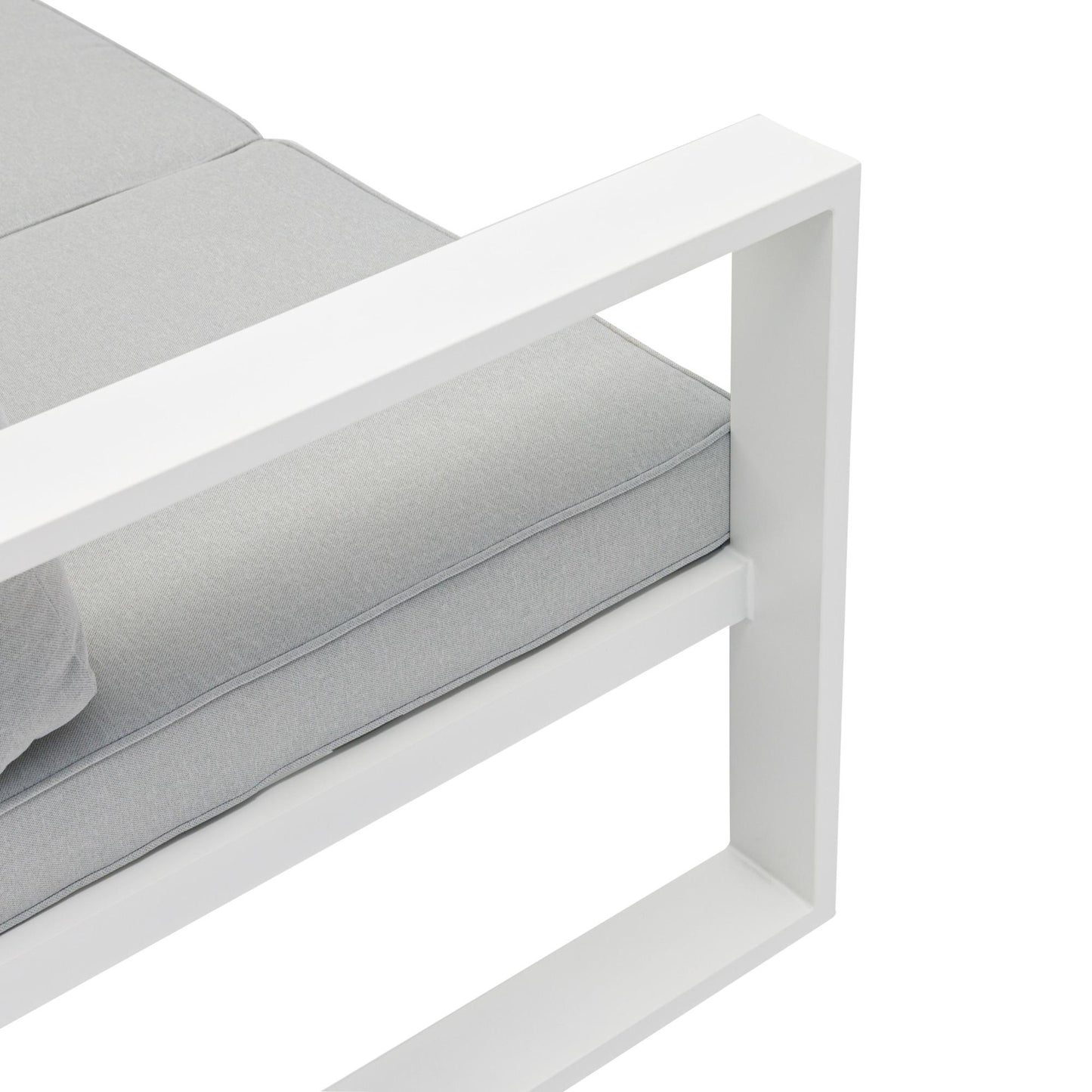 Sofá 3 plazas  Niland aluminio blanco y cojinería gris claro