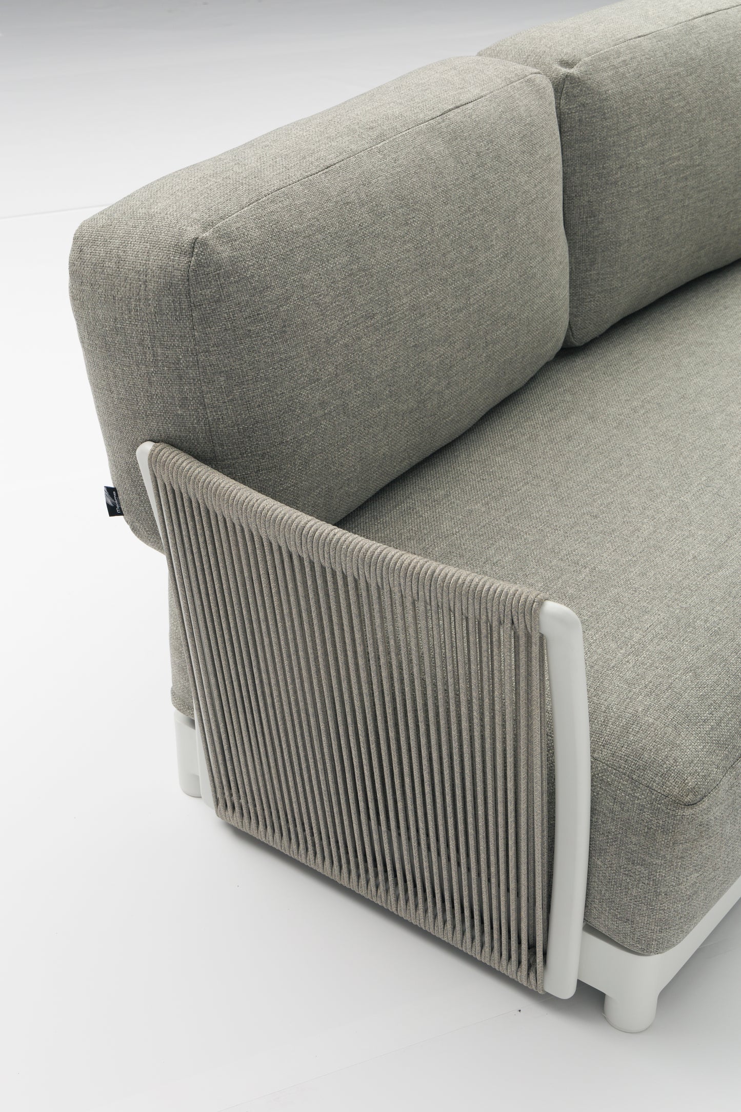 Sofá 2 plazas Silai aluminio blanco textil gris medio