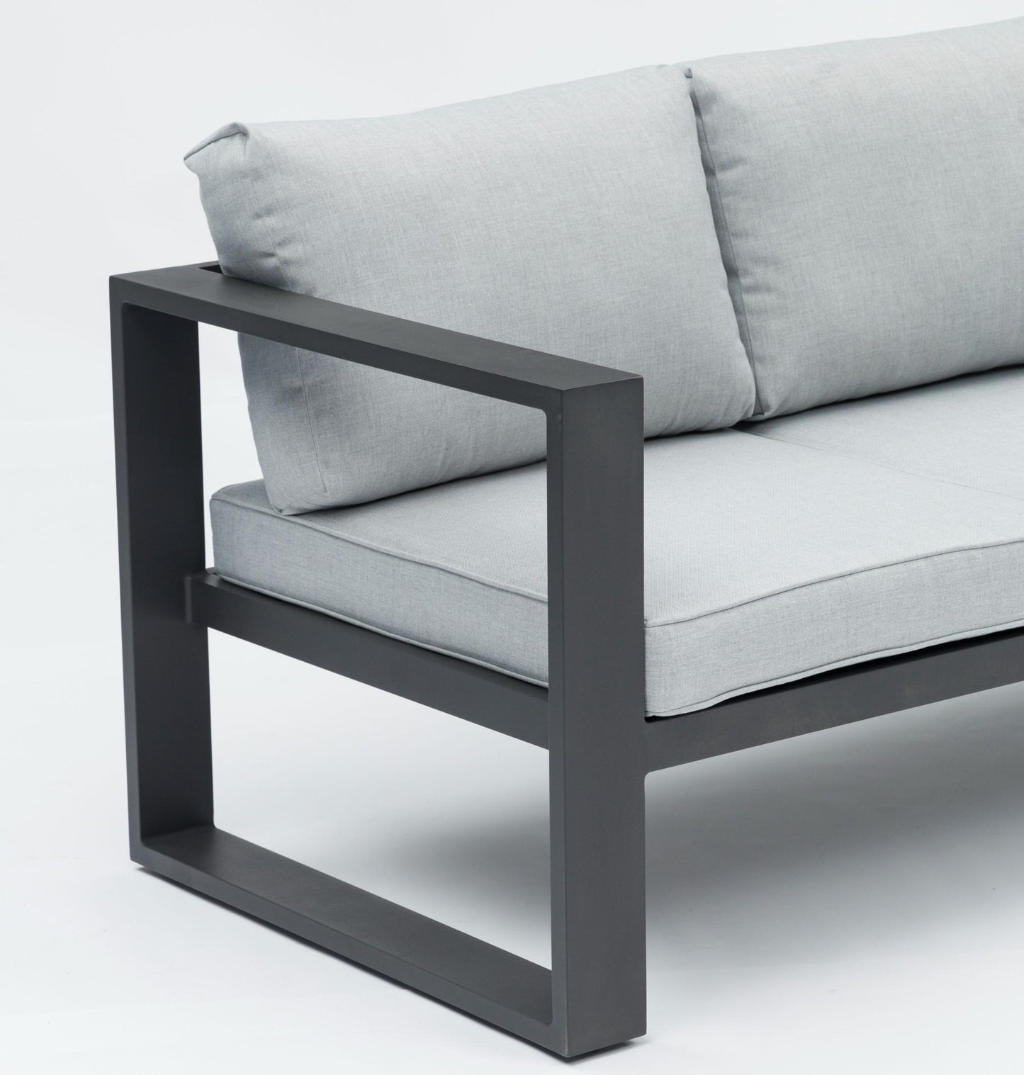 Sofá 3 plazas  Niland aluminio antracita y cojinería gris medio