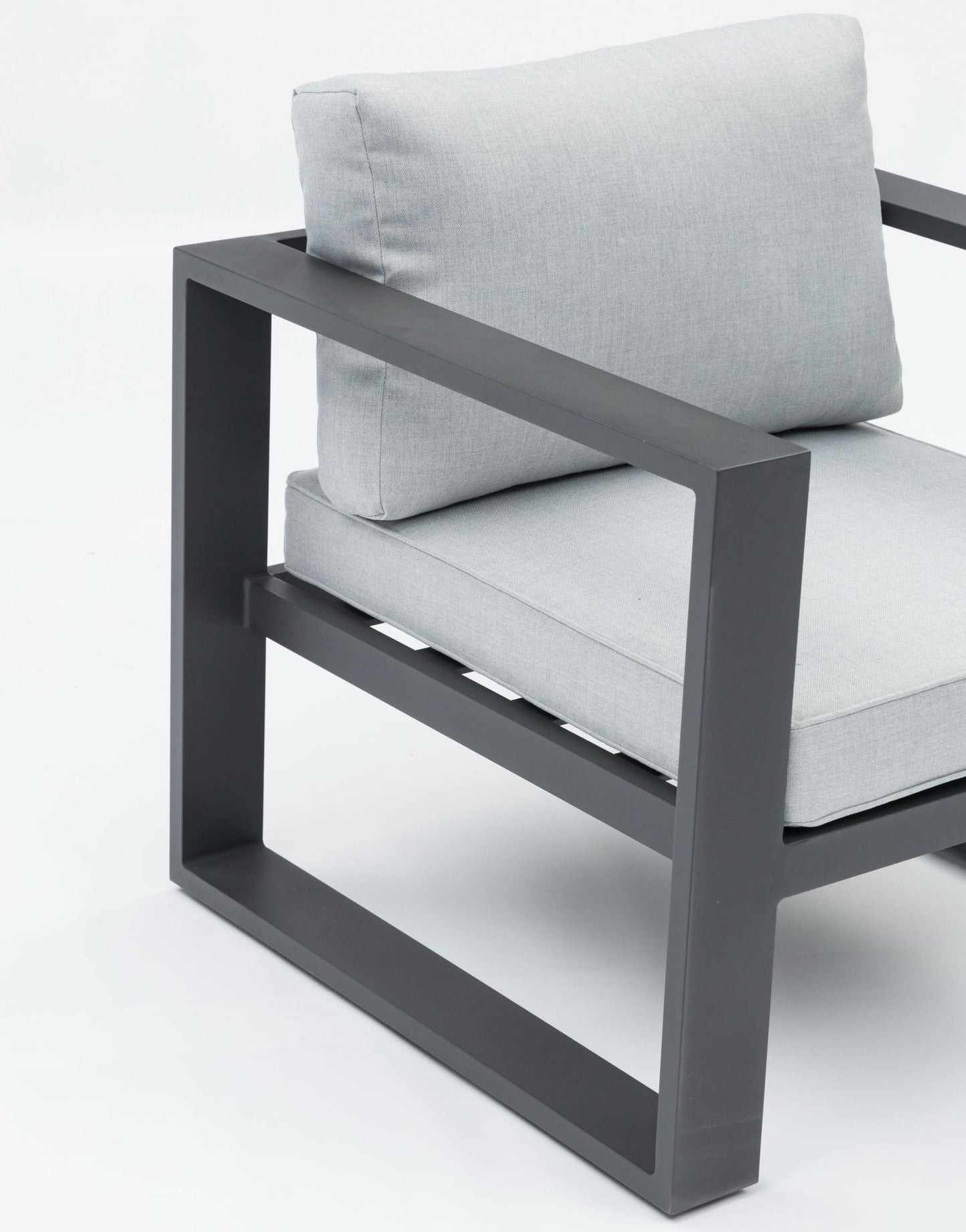 Sofá 1 plaza Niland aluminio antracita y cojinería gris medio