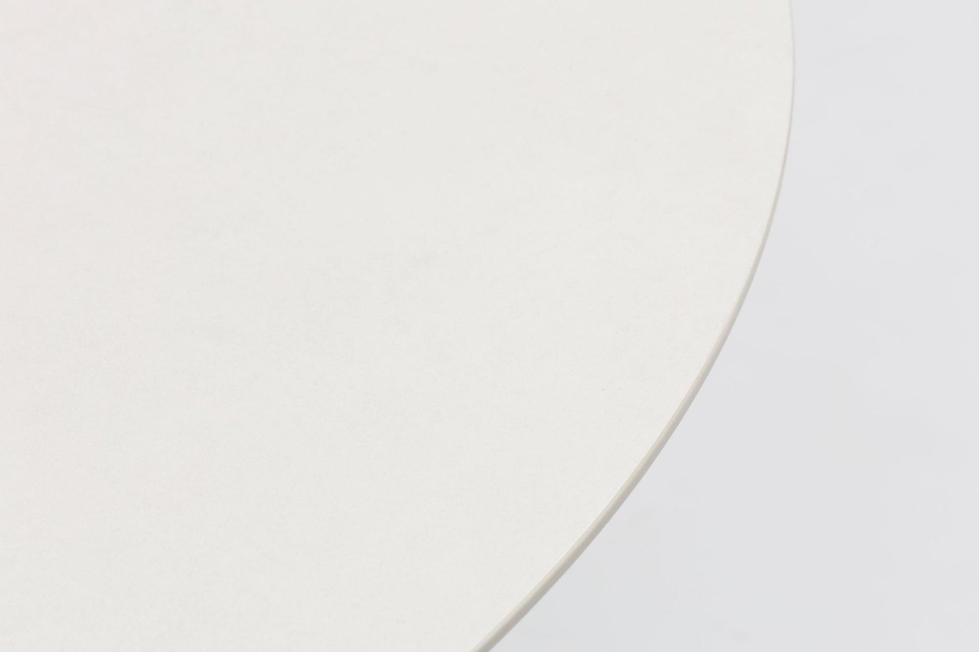 Mesa redonda Bais Ø 120x75 cm aluminio blanco y top mesa porcelánico beige
