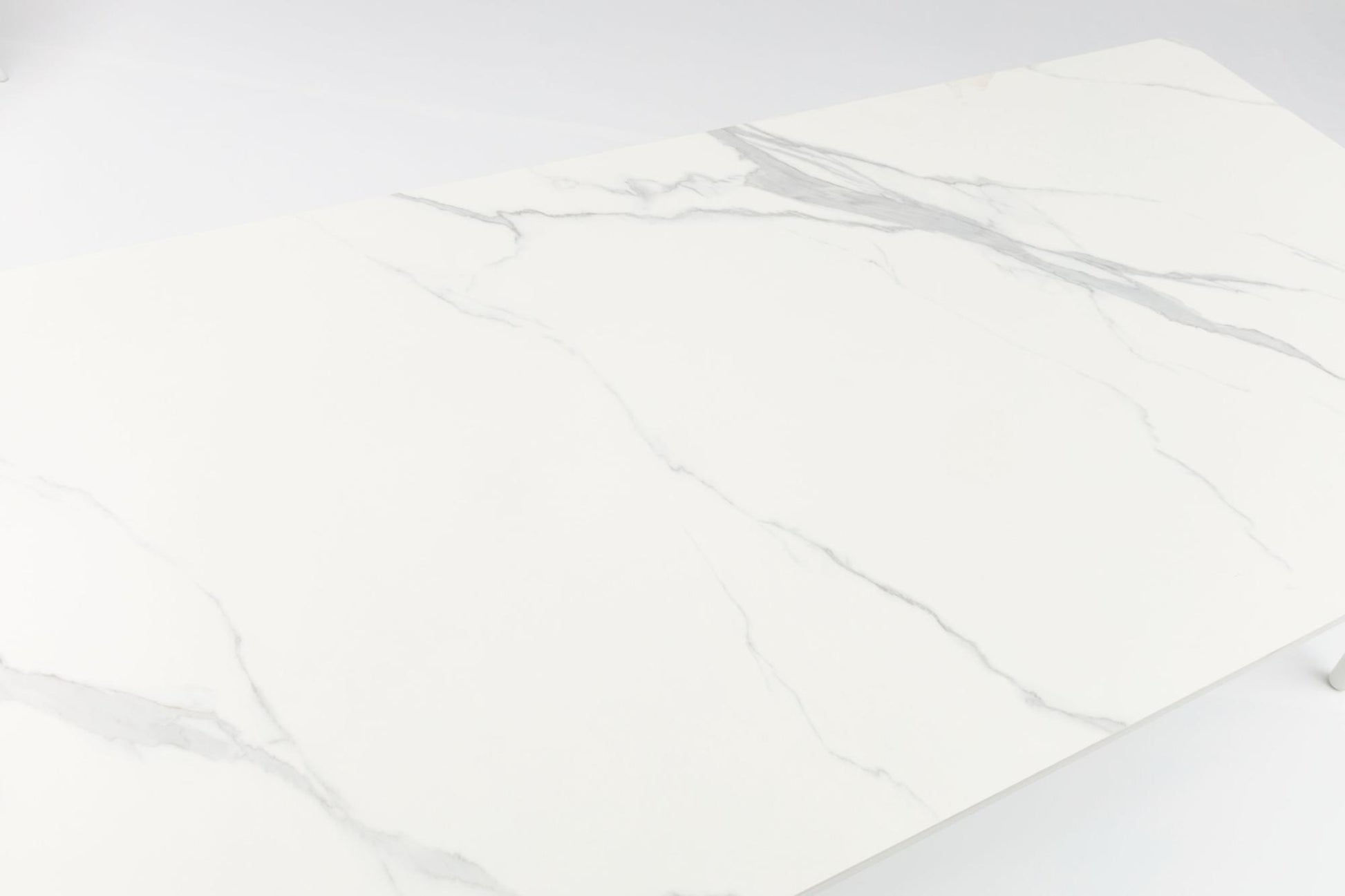 Mesa de comedor Nelayan 180x90 aluminio blanco top mesa porcelánico blanco