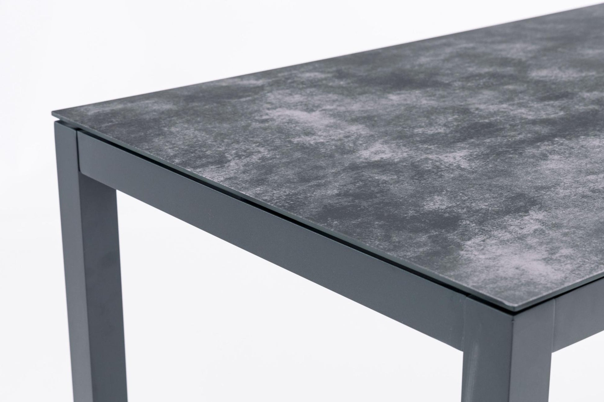 Mesa alta bar Meridian 130x70 cm aluminio antracita con cristal cerámico gris antracita.