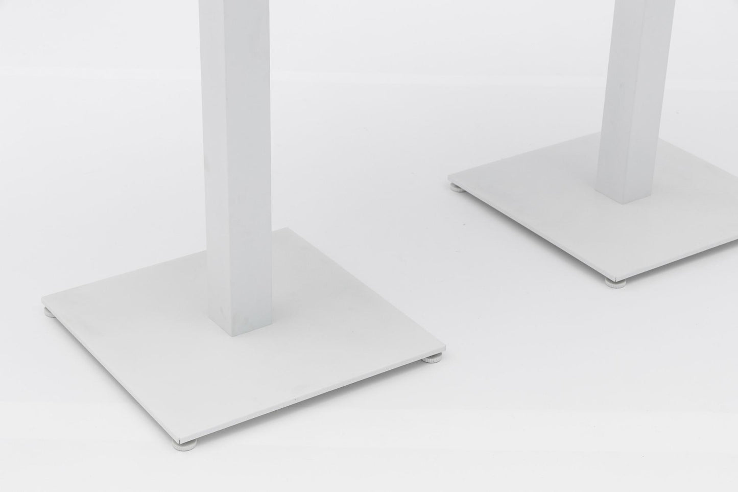 Mesa alta bar Orick 160x70 cm aluminio blanco.