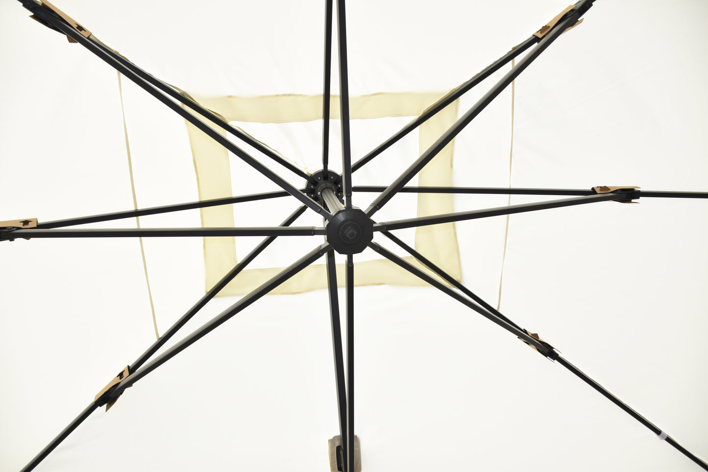 Sombrilla Kioto rectangular 300x400 cm con pie lateral y base rellenable de 150 kg.