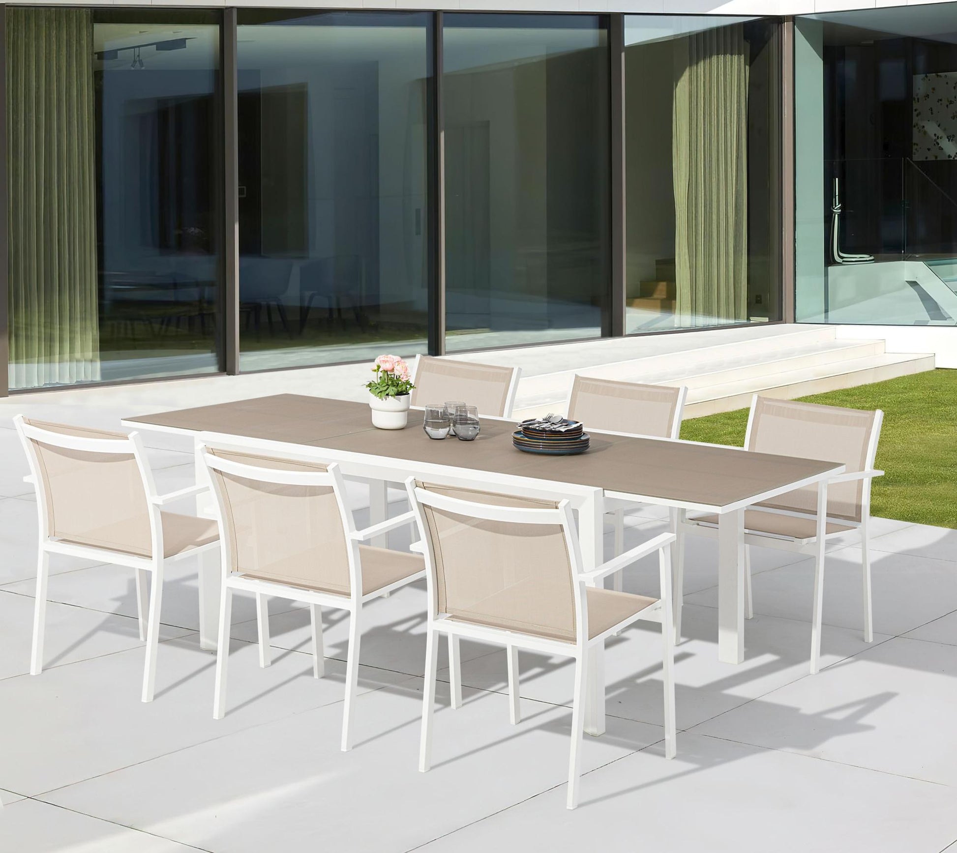 Mesa extensible ORICK 100*200/300 cm aluminio blanco y cristal taupe