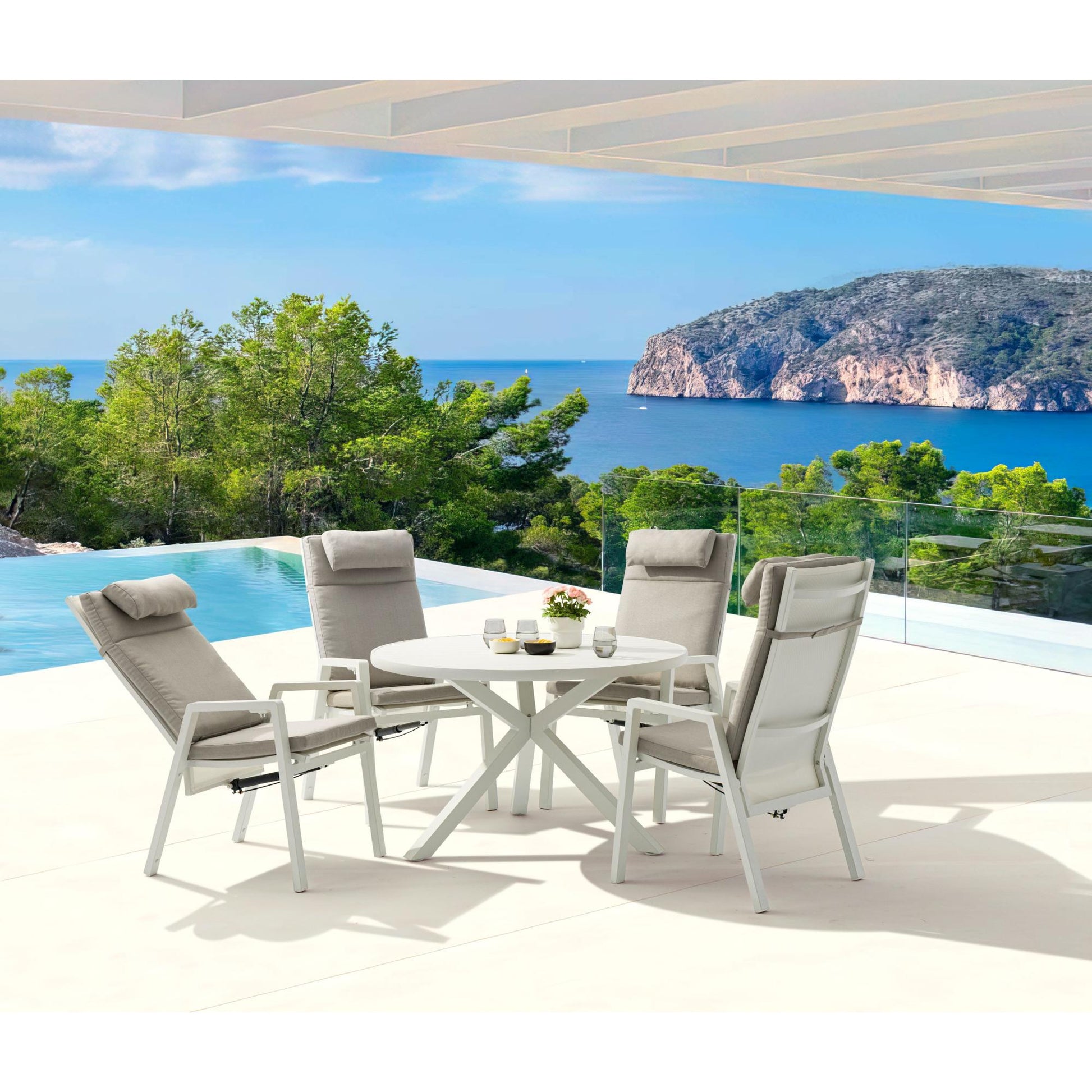 Sillón de comedor Albury aluminio blanco