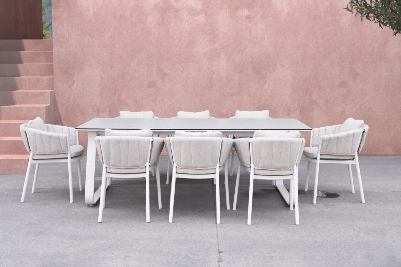 Sillón de comedor Attica aluminio blanco y textil gris claro