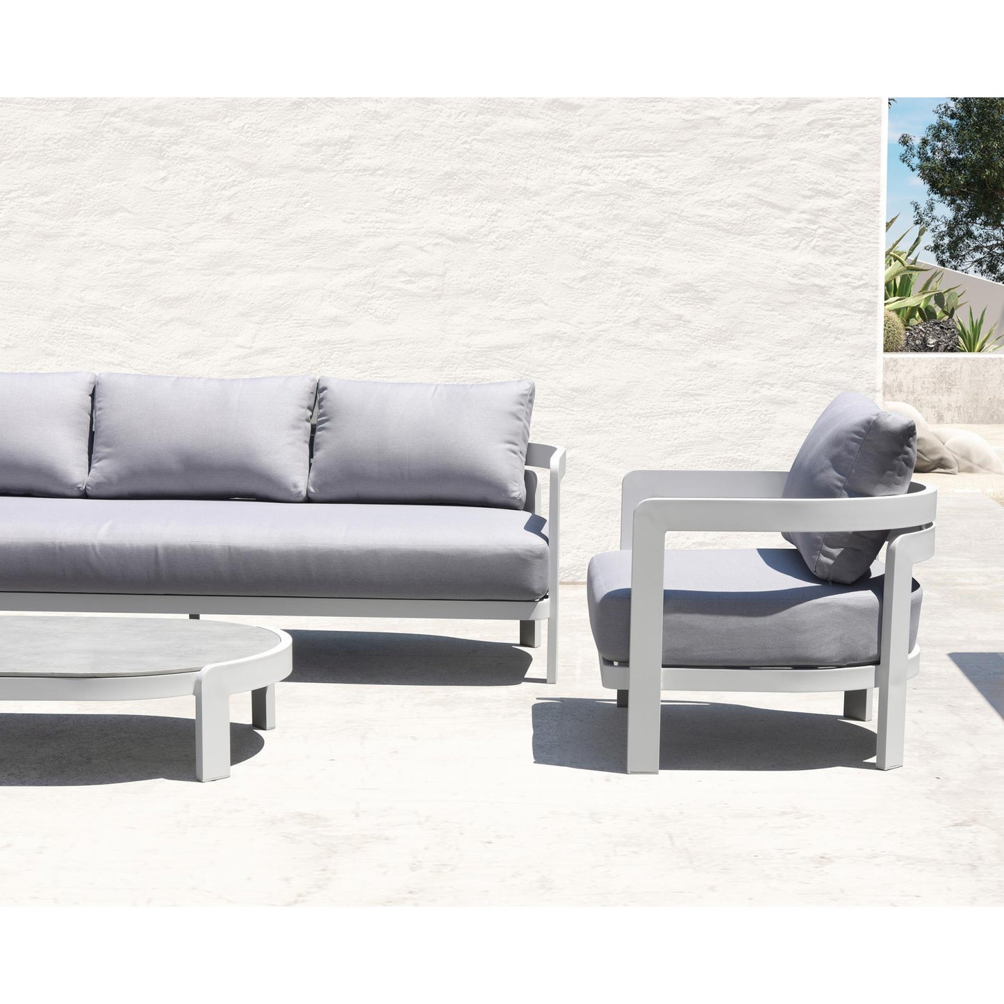 Sofá de 3 plazas Babylon aluminio blanco y textil gris medio
