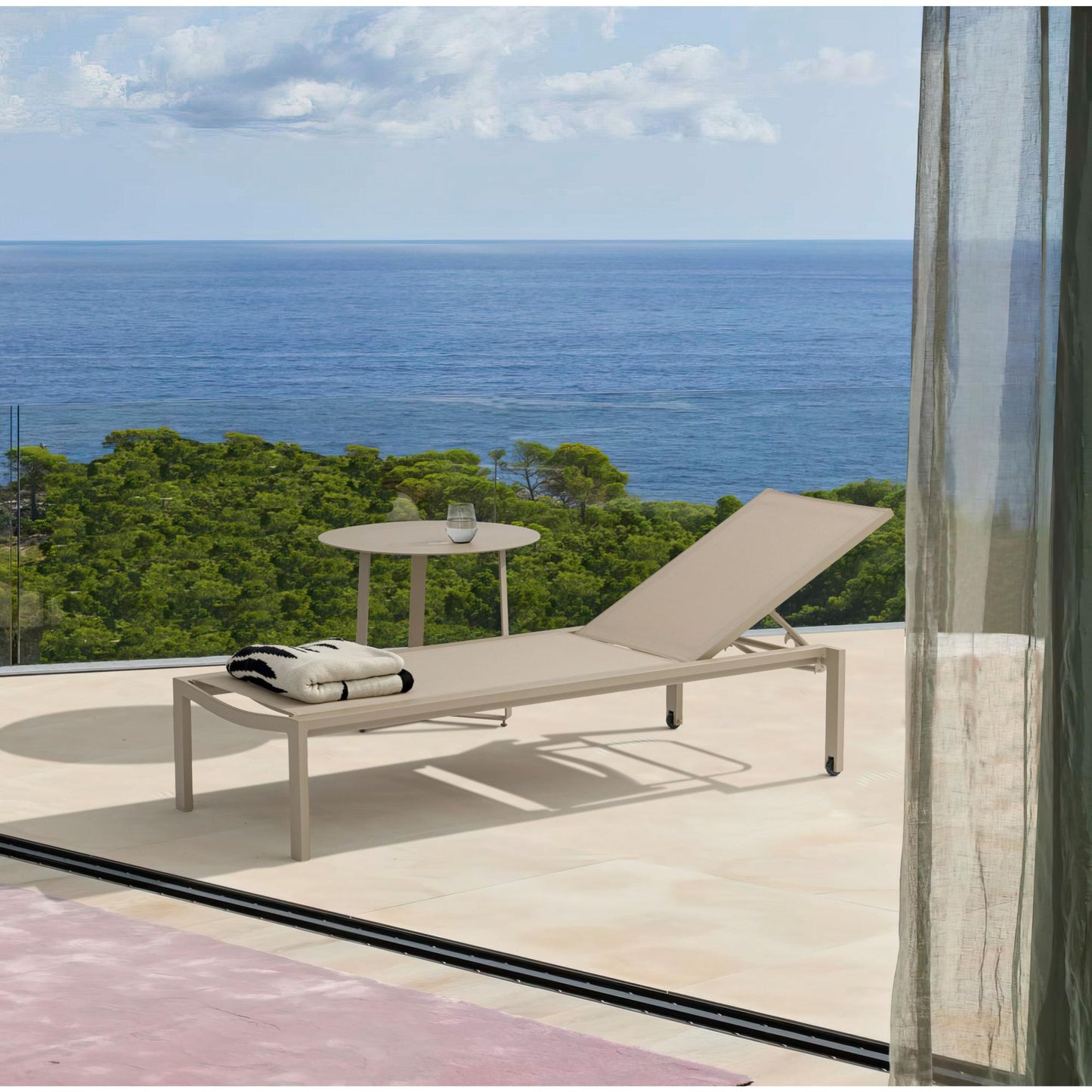Tumbona Bangor aluminio blanco y textilene gris claro
