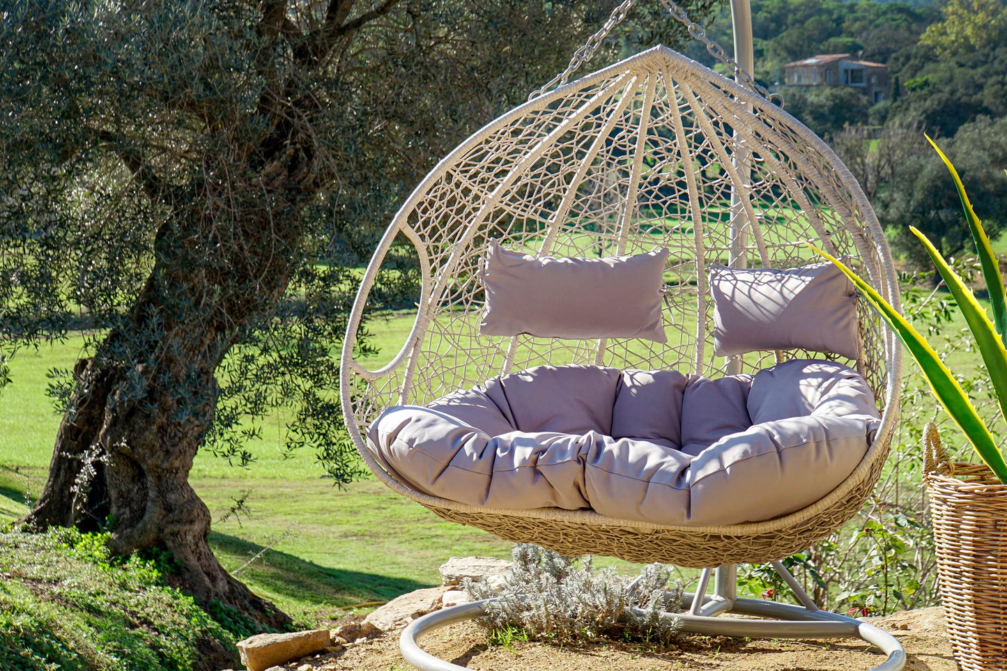 Sillón Colgante 2 Plazas Ratán Sintético Gris con Base y Cojínes