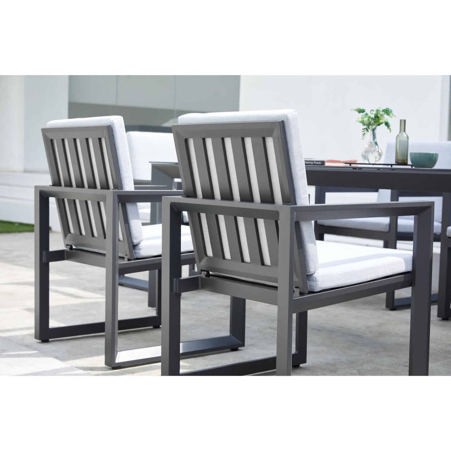 Sillón de comedor Onix aluminio antracita y cojinería gris medio