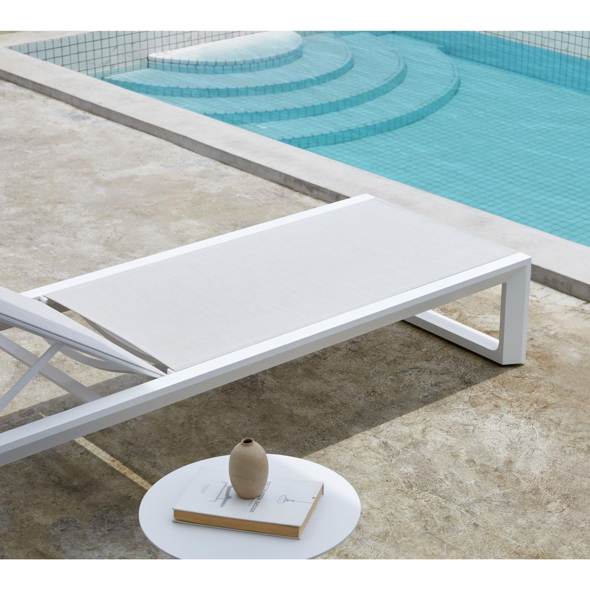Tumbona Onix aluminio blanco textilene gris claro