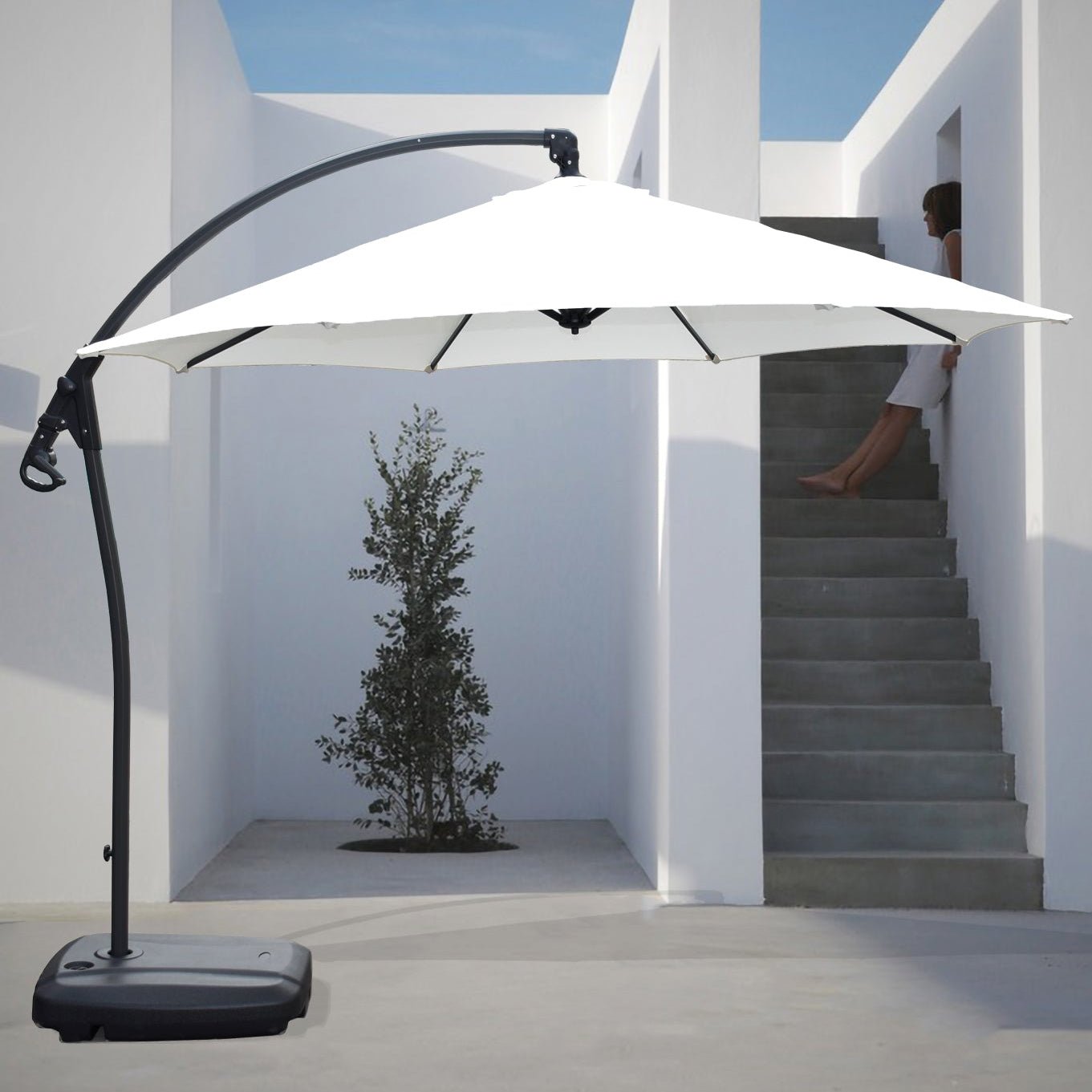 Sombrilla Eldia octogonal Ø 300 cm con pie lateral y base rellenable 60 kg