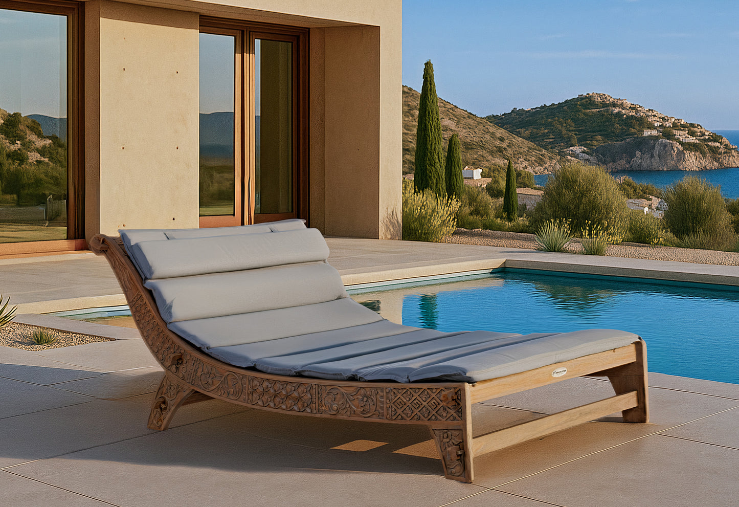 Daybed Lalong teca reciclada.